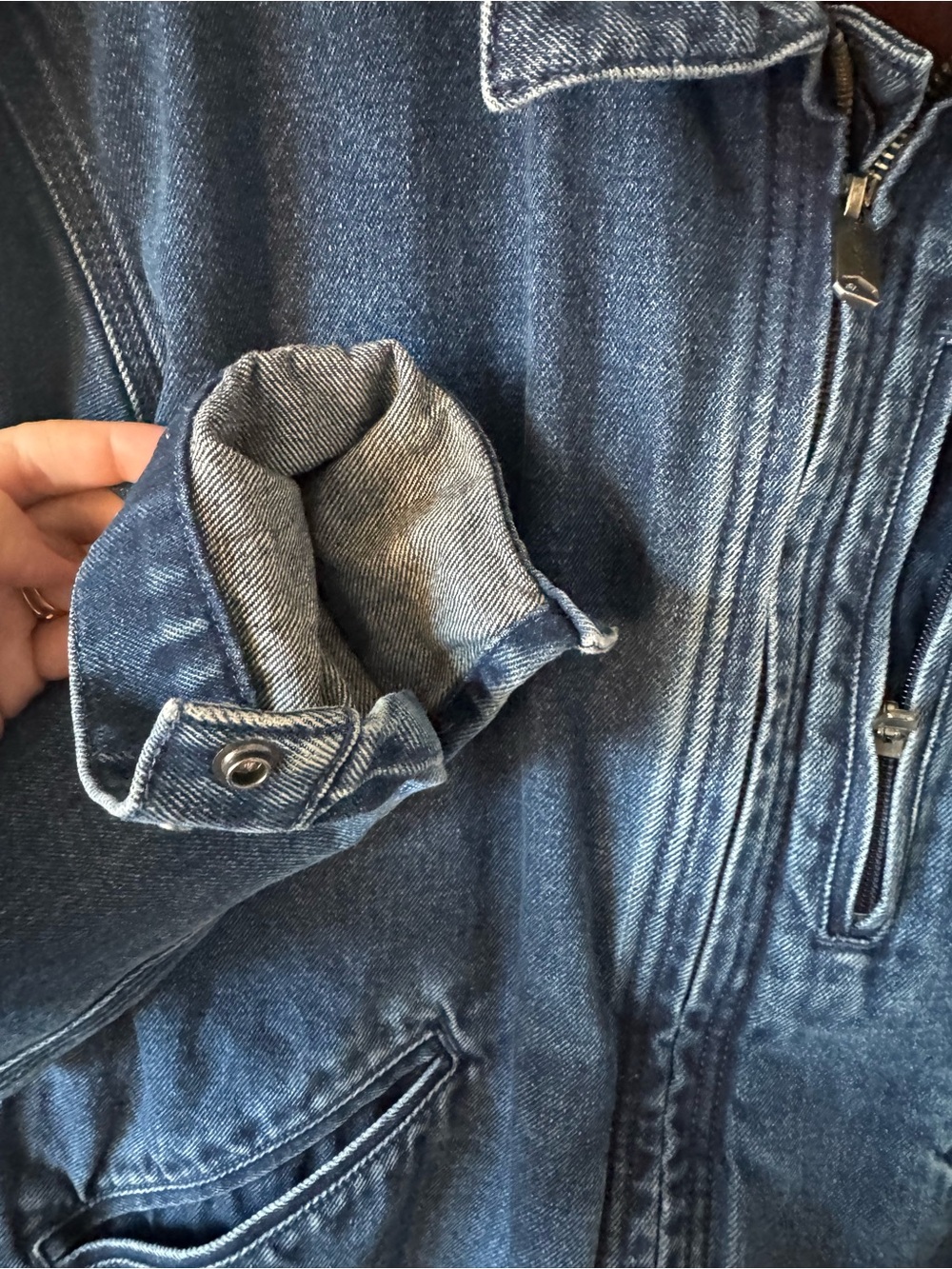 Carhartt Women’s Dark Blue Denim Jacket with Striped Lining - Picture 5 of 6
